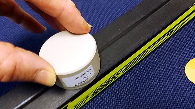 «Dopingtester» ski med ny teknologi for å gjøre barneskirenn fluorfrie