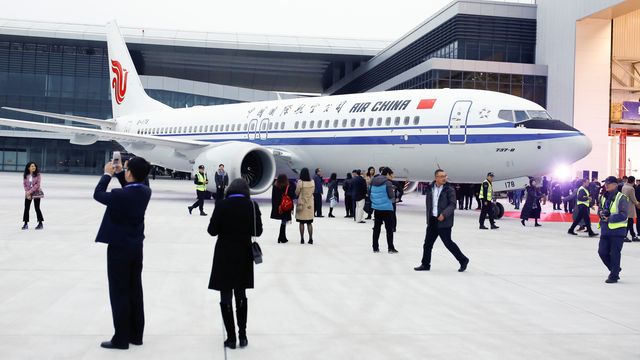 Første Boeing-737 ferdigstilt på kinesisk fabrikk