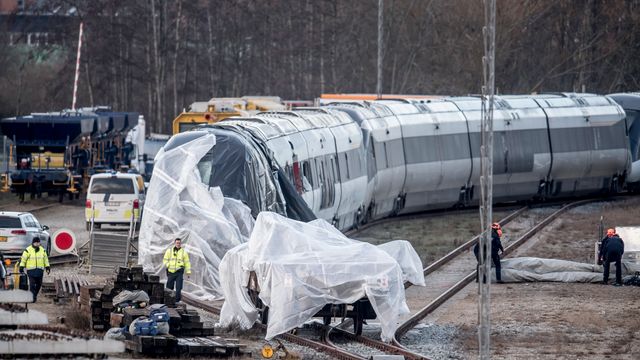 Lokføreren: Trykket da togene møttes kan ha revet løs lasten