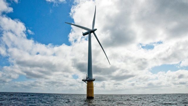 Equinor selger verdens første flytende vindmølle til Unitech