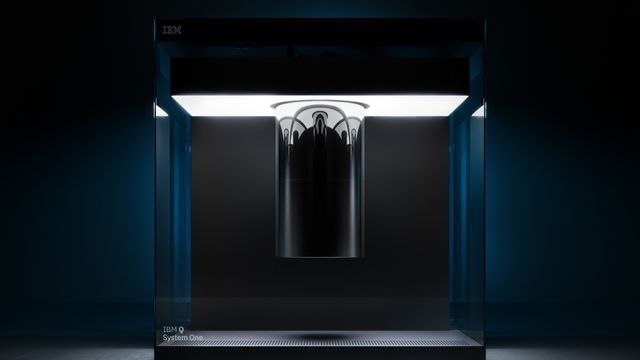 IBM viser fram verdens første integrerte kvantedatamaskin