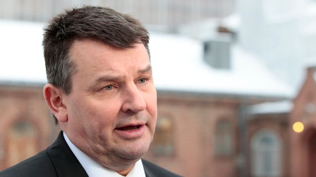 Wara vurderer å stenge Huawei ute fra 5G-nettene