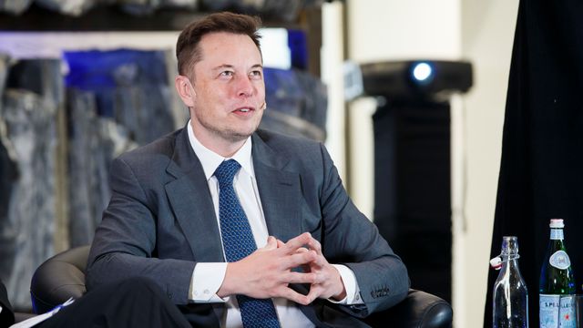 Elon Musk i Norge for å følge opp servicesituasjonen til Tesla