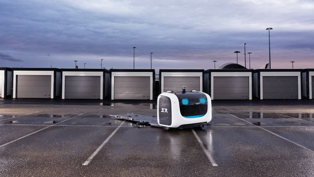 Roboten Stan skal parkere biler på Gatwick airport