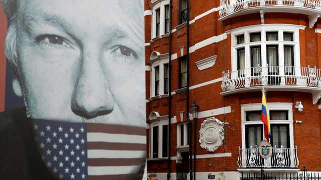 Svensk programvareutvikler og Assange-støttespiller pågrepet