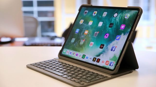 Dette dekselet gjør iPad-en litt mer lik en PC – men Logitech har bommet kraftig på navnet