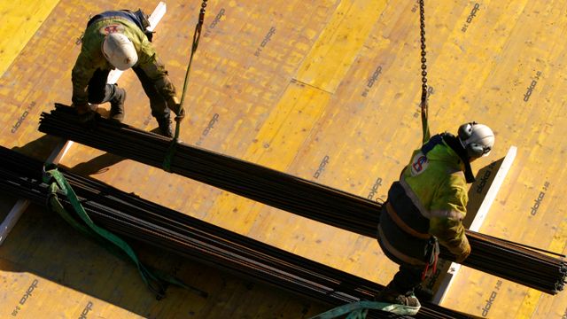 Halvparten av de ansatte i byggebransjen aksepterer fyllesyke kolleger