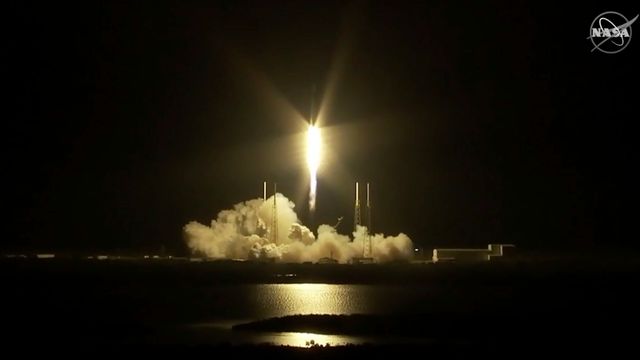 Lyktes med SpaceX-oppskyting – kurs for internasjonal romstasjon