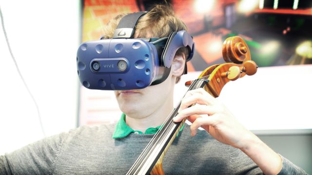 Kurerer sceneskrekk med VR-simulator