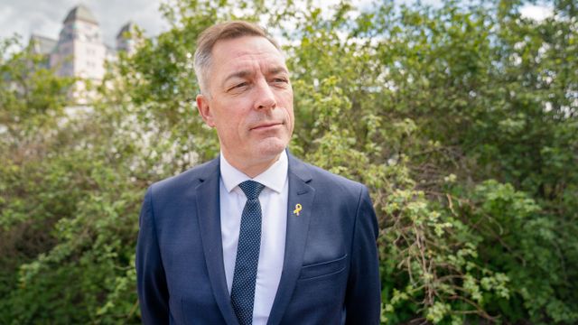 Regjeringen sier nei til å reparere KNM Helge Ingstad – ny løsning er ikke klar