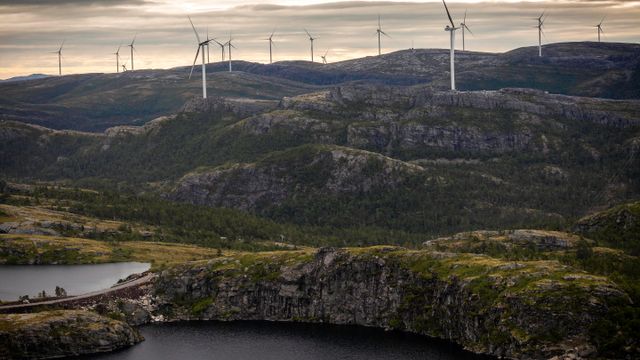 Norsk vindkraftproduksjon er omtrent som en flau bris – og for liten