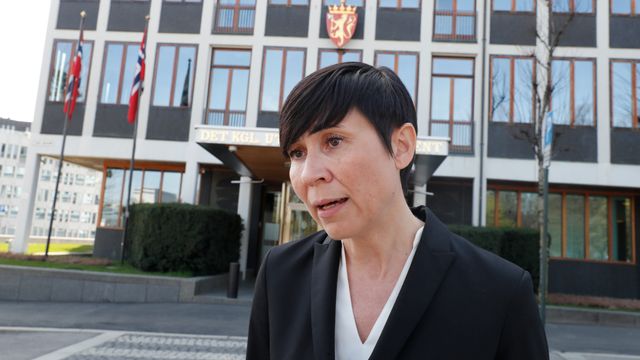 Eriksen Søreide mener handelskrigen truer norske jobber