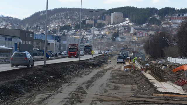 Firefeltforlengelsen i god rute - ny E8 på Tromsøya åpner i september