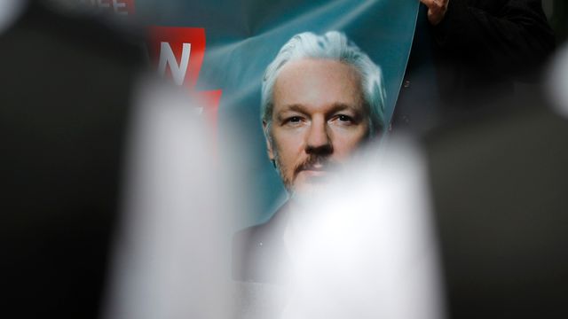 Nytt rettsmøte i Assange-saken neste år