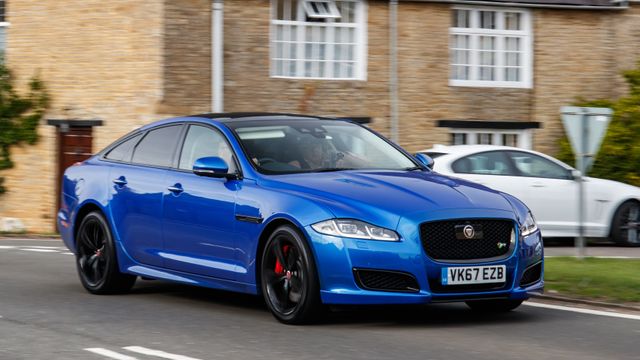 Jaguar får smaken på elbil – lanserer sedan som skal utfordre Tesla Model S