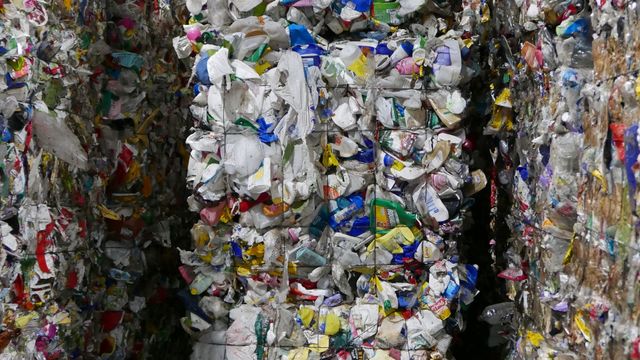 Ny løsning: Her går plast og metall rett i «bosset» – blir råvare for industrien