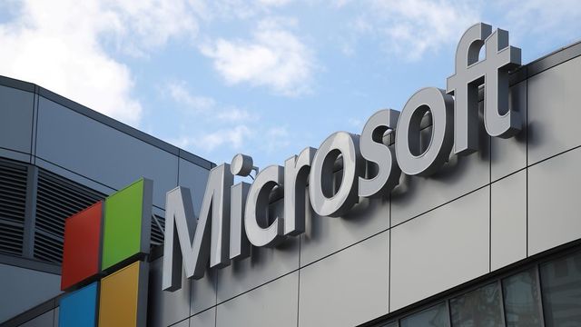 Det ble ramaskrik da Microsoft ville strippe partnerne sine for gratis-produkter