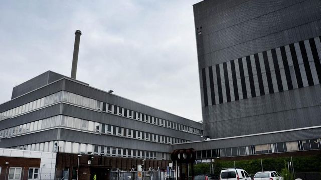 Om to uker er det slutt: Svenskene strømmer til Barsebäck for å se kjernekraftverket fra innsiden