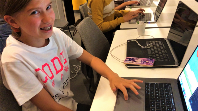 Tech-camp for jenter: Se hva Moira gjorde med JavaScript