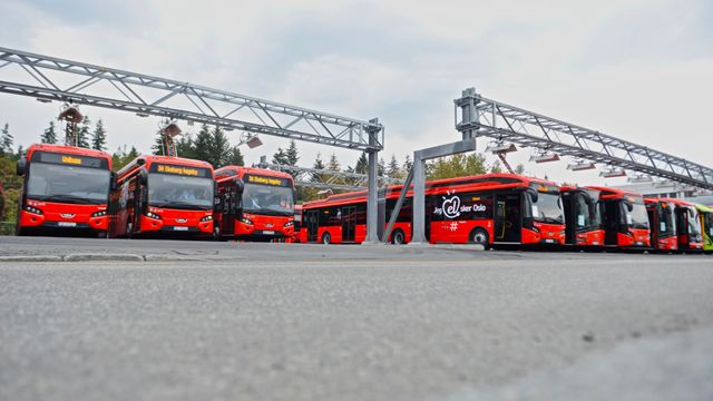 Oslo kommune må dekke 900 millioner kroner etter nesten-konkurs i busselskap