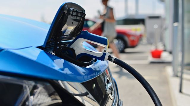Det ble solgt 40 prosent flere biler som går på strøm i 2019