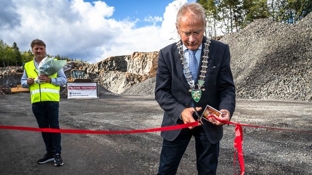 Feiring Bruk åpnet nytt pukkverk i Re