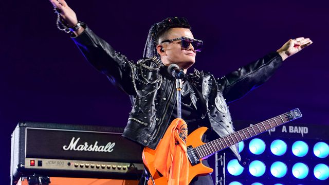 Jack Ma tok farvel med Alibaba som en rockestjerne