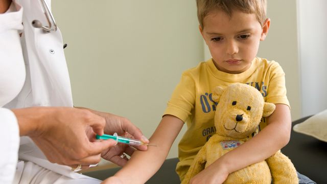 Et barn får minst 16 doser i dag: Forskerne drømmer om én vaksine for alt