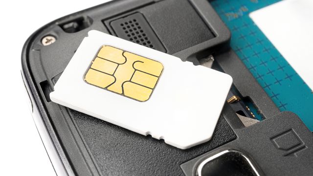 Ny sårbarhet legger til rette for at hackere kan spore deg gjennom SIM-kortet – slik svarer Telenor