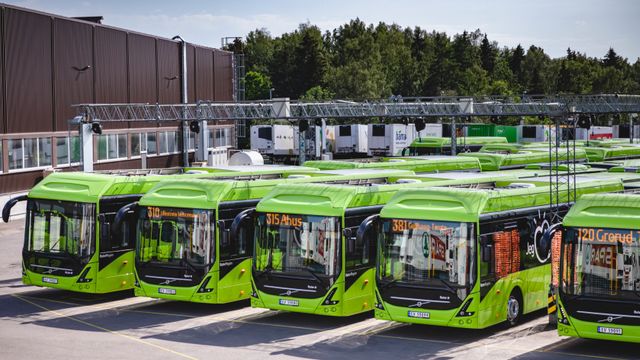 Barn kan ha gravd fram råvarer til Ruters elbusser, men selskapet vil ikke boikotte kobolt-bussene