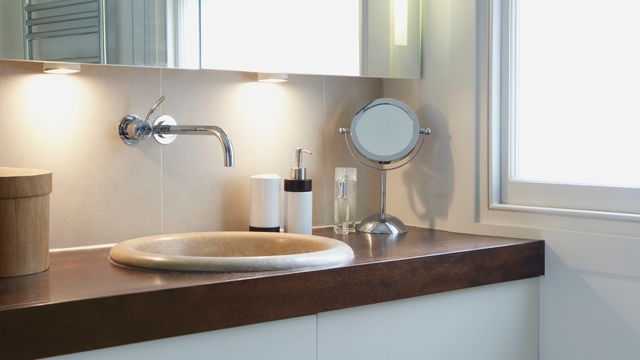 Installasjonsleder dømt for grov korrupsjon. Fikk penger under bordet for oppdrag