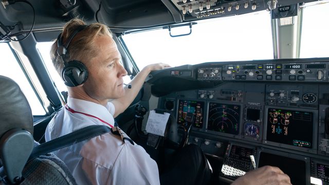 Ny app lærer Norwegian-pilotene å fly smartere og mer drivstoffeffektivt