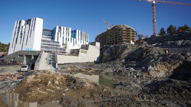 To år med bygging av Norges største innendørs skianlegg går mot slutten. Slik ser det ut nå