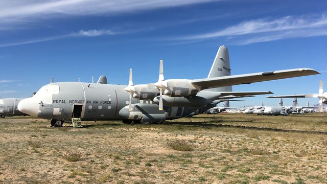 Forsvarets Hercules solgt etter 11 år i ørkenen – blir brannslukkingsfly i USA