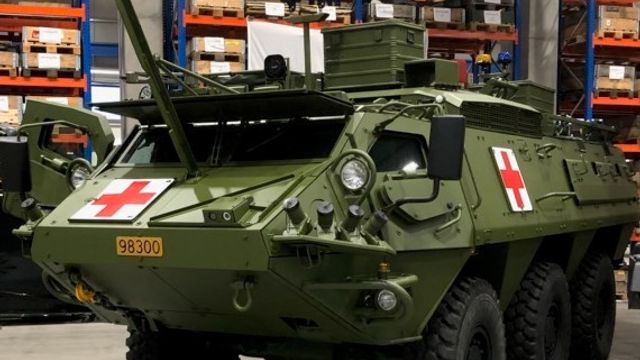 Nye muskelbunter på vei inn i Forsvaret: Diger ingeniørpanservogn og ny Sisu