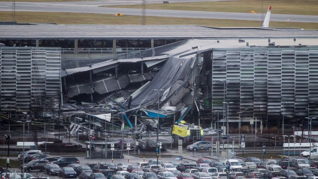 Stavanger lufthavn får nytt P-hus om to år