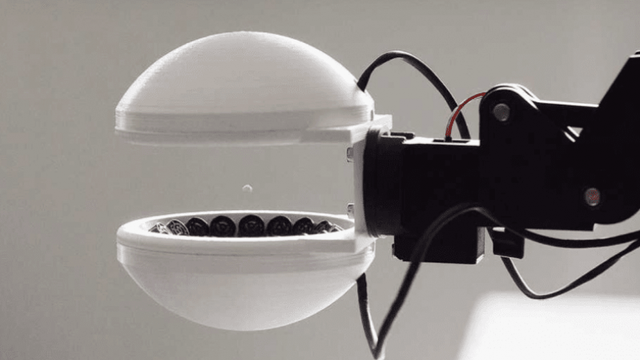 Sveitsisk robot griper uten å berøre