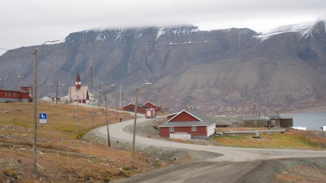 Kun ett firma ga pris på den nye driftskontrakten i Longyearbyen