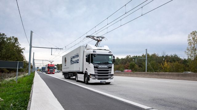 Danmark undersøker kjøreledning over motorveier