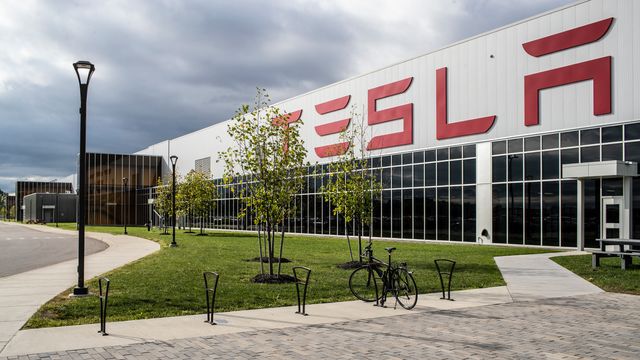 Tror Tesla kan begynne å bygge tysk fabrikk i april