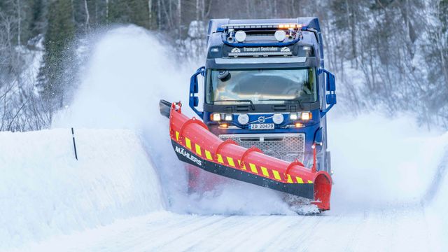 Kaster snøen ekstra høyt og langt: Mählers lanserer ny «fjellplog»