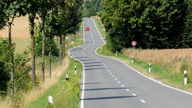 Rogaland skal friske opp merkingen på flere hundre kilometer fylkesvei