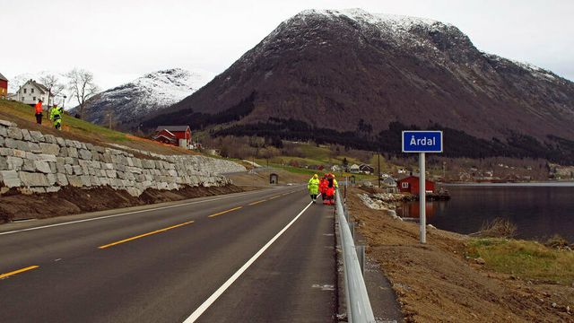 Hele ti firmaer vil rydde og dyrke opp etter E39 Bjørset-Skei