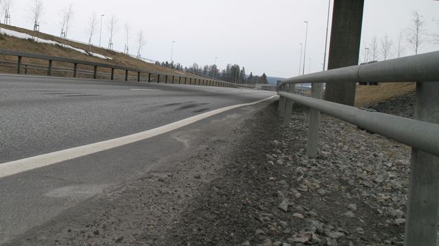 Rekkverkskontrakt for riksveiene på Østlandet: Tre firmaer er interessert