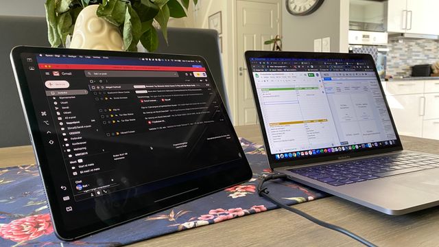 Savner du ekstraskjermen på hjemmekontoret? Bruk Ipad-en!