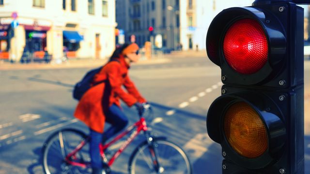 Koronaepidemien gjør at storbyer satser stort på sykkelfelt og færre biler