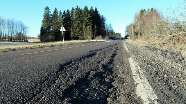 Innlandet lyser ut kontrakter : Fylkesveier i Gudbrandsdalen skal rustes opp