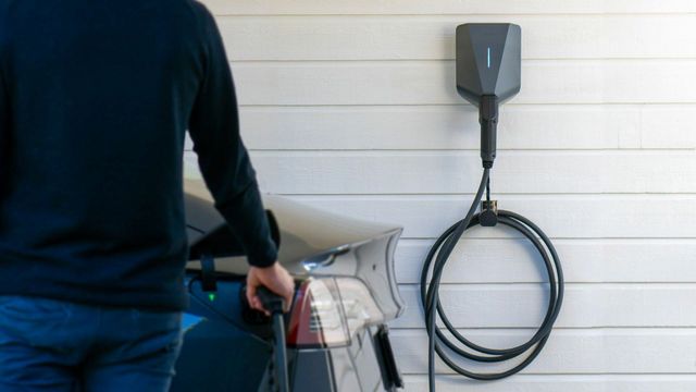 Statnett har testet om elbiler kan regulere kraftnettet: – En ekstremt billig løsning