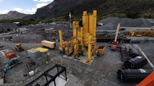 Nå har NCC kjørt produksjonen i gang på sin nye fabrikk i Eikefjord
