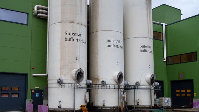 «Nedbrytbare» produkter skaper problemer: Blir til seige masser som tetter rørene i biogassanlegget